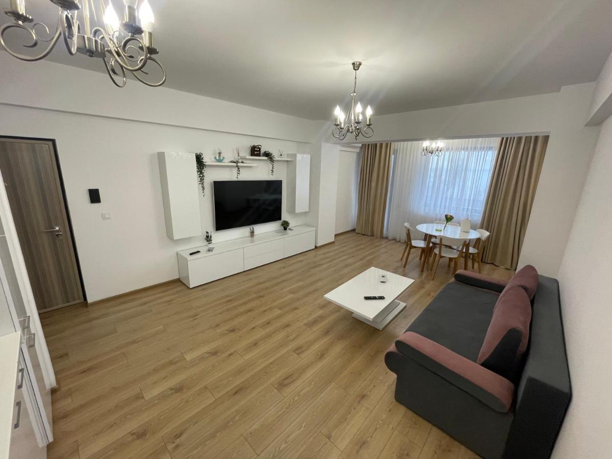Myamar Apartment Mamaia Eksteriør billede
