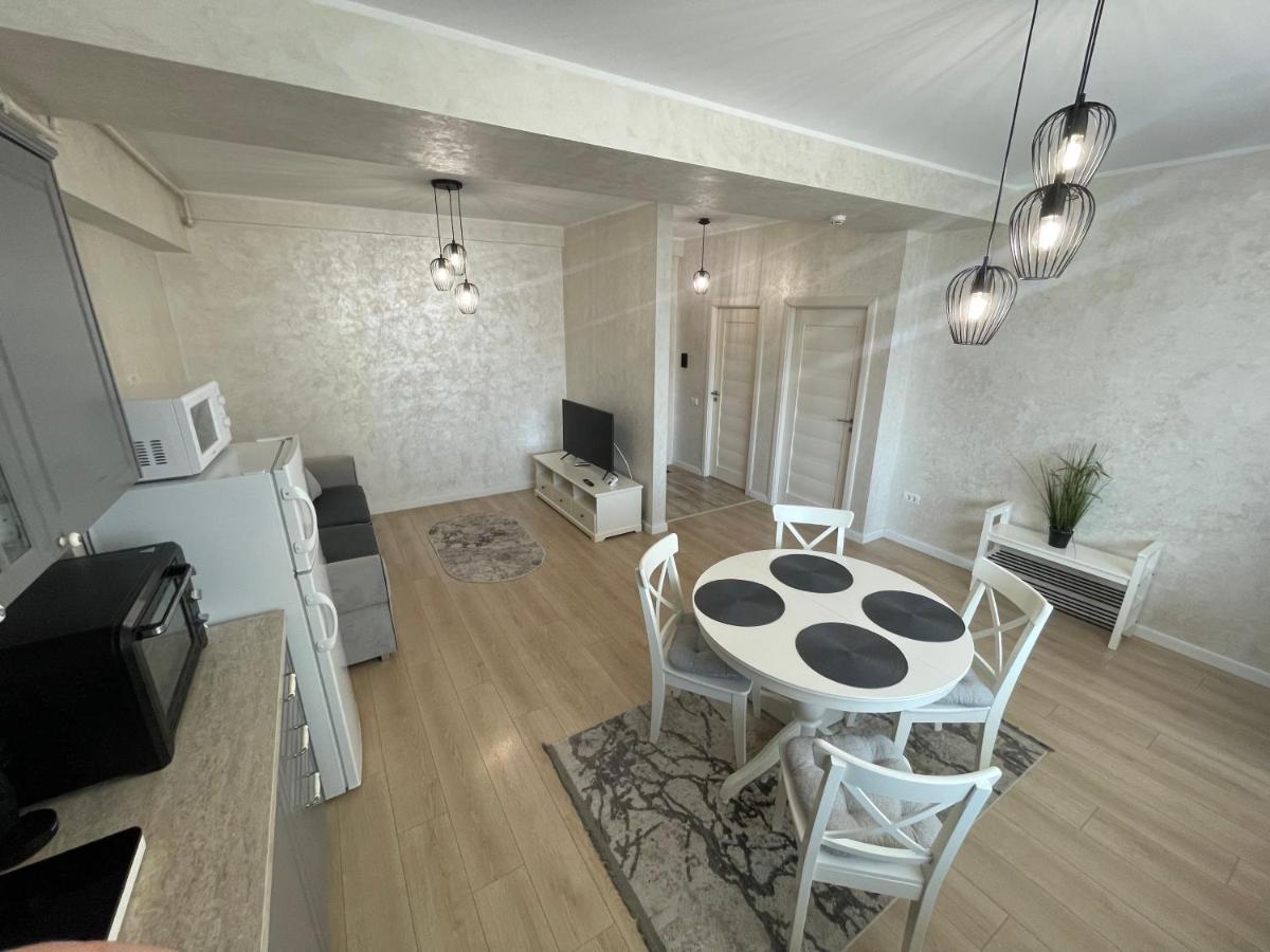 Myamar Apartment Mamaia Eksteriør billede