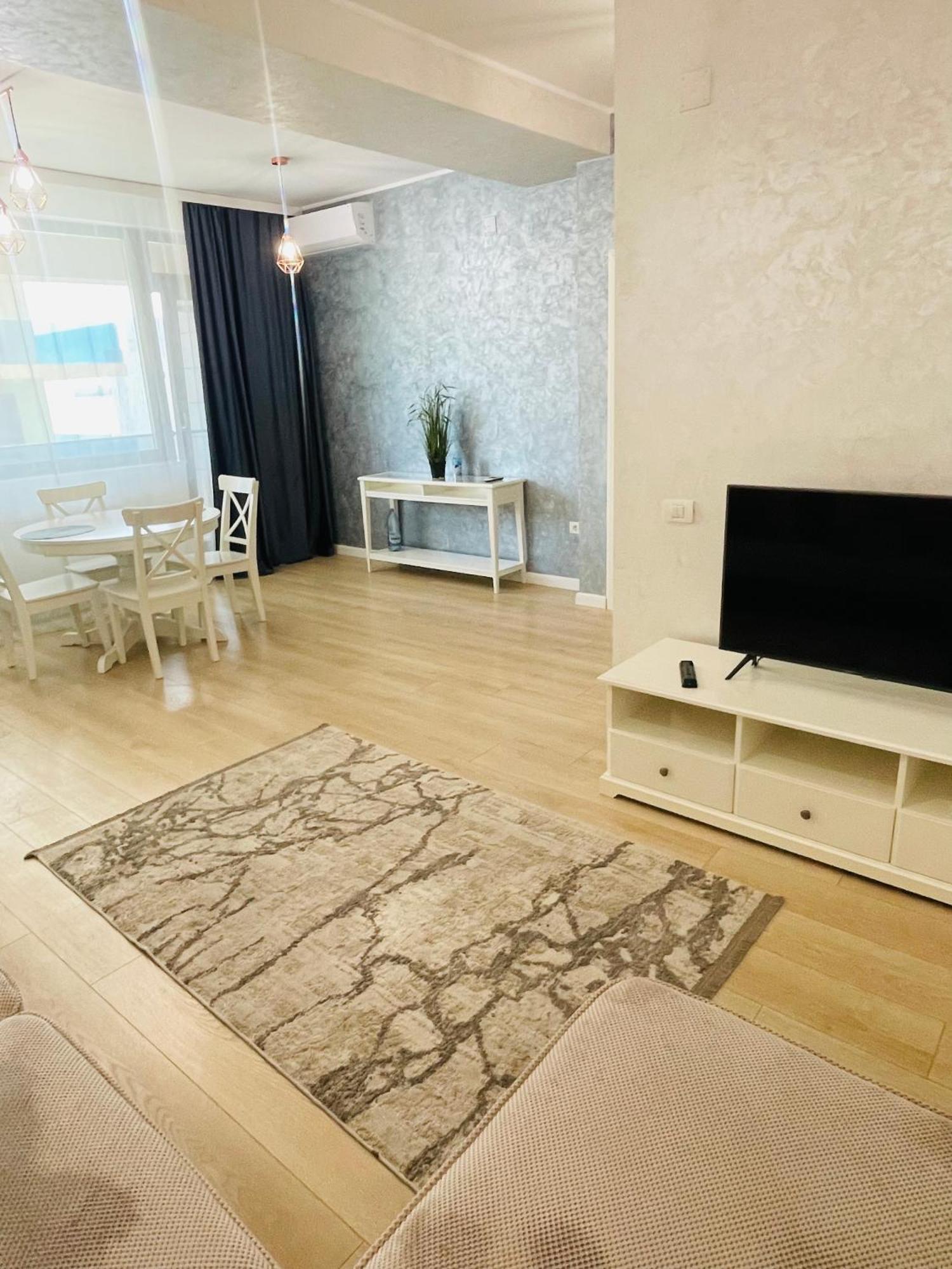 Myamar Apartment Mamaia Eksteriør billede